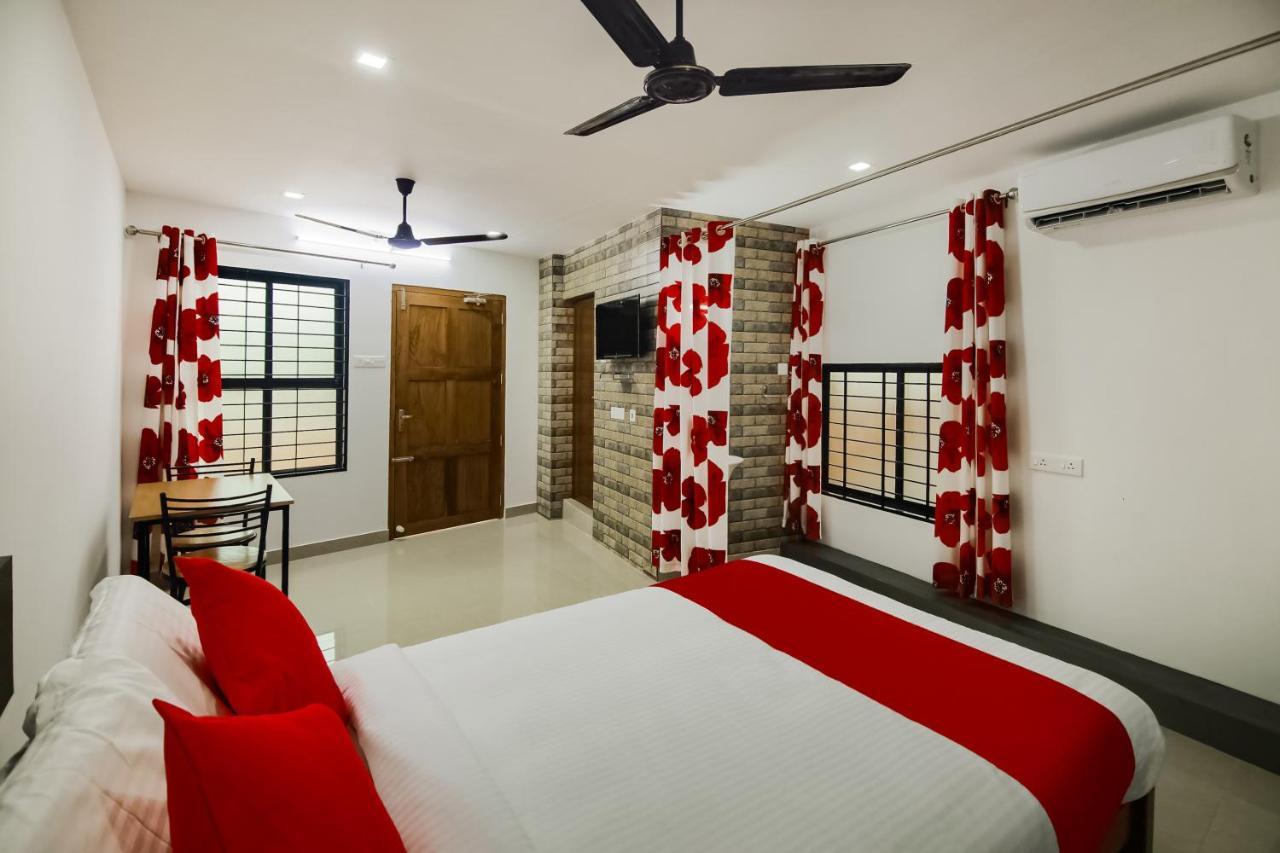 Modern Rooms Mundakāyam Eksteriør billede
